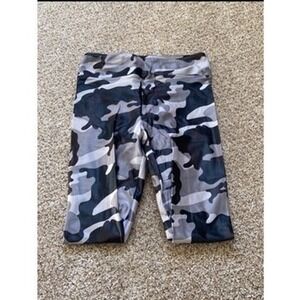 Koral Women's camo leggings M shiny